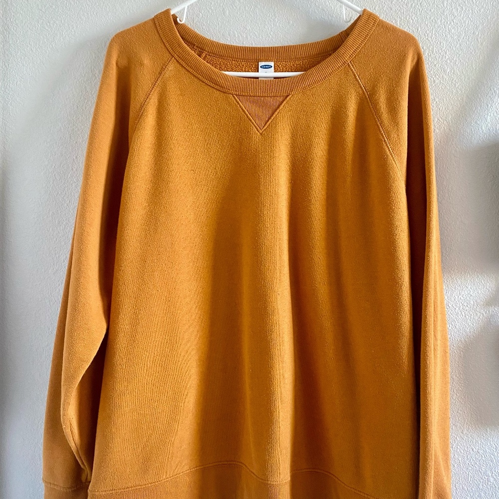 Old Navy XL Vintage Crew-Neck Sweatshirt